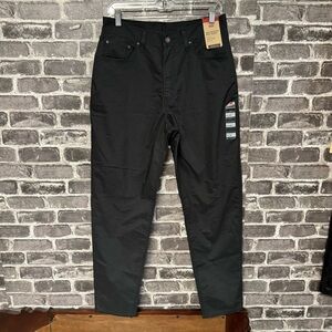 NWT Levi’s high waisted mom jeans black